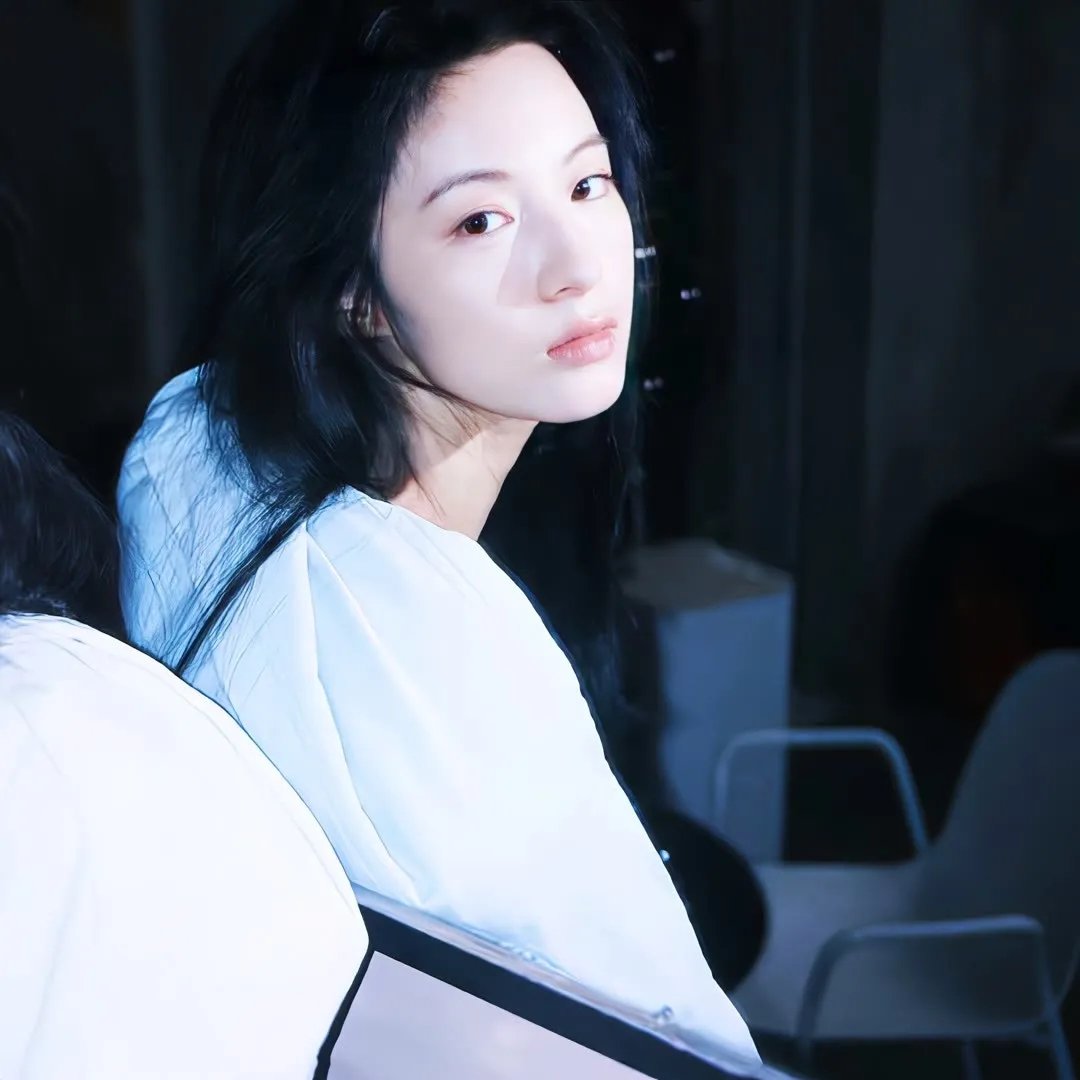暗夜鬼抓床